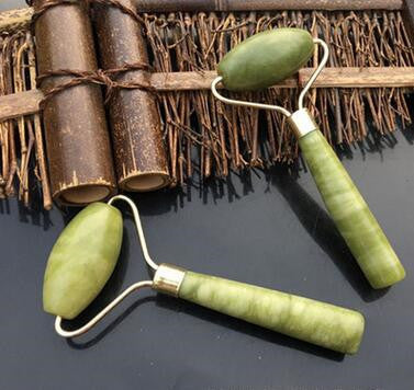 Jade Roll Massager Relieves Facial Tension Jade Roll Massager Relieves Facial Tension